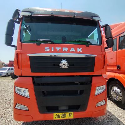 Sinotruk Gebraucht HOWO Transport Güterwagen Schwerlastwagen CNG 6X4 Traktorwagen