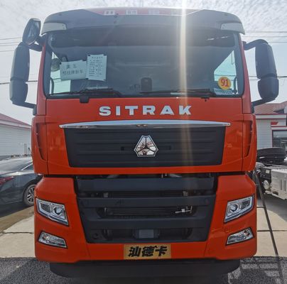 Diesel HOWO Traktor Gebrauchtwagen zum Ziehen eines Semi-Anhängers und eines 400-Liter-Tankers