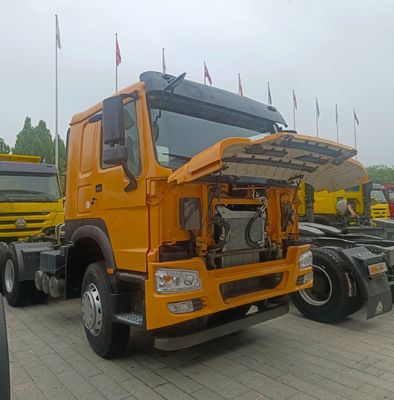 Anpassung 2024 chinesischer schwerer HOWO-Fahrzeug mit 400-Liter-Tankkapazität
