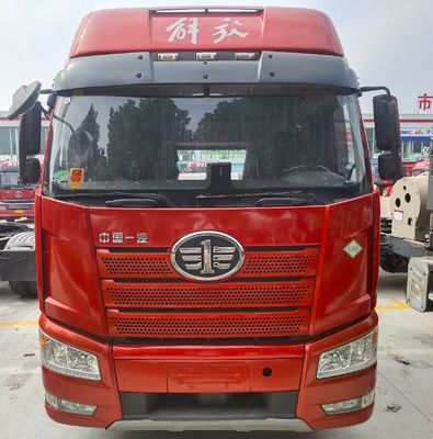 Wirtschaftlich FAW Jiefang J6p Gas 6X4 Traktionstransportwagen mit Motor &gt; 8L