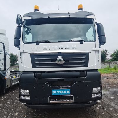 Sinotruk Sitrak 600L Kraftstoffbehälter Traktor-Lkw mit Luftfederung und 390 PS
