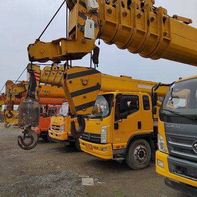 Anpassungsfähiger 18t-Hydraulischer Boom-Truck-Kran für Baumaschinen 10245x2496x3450m