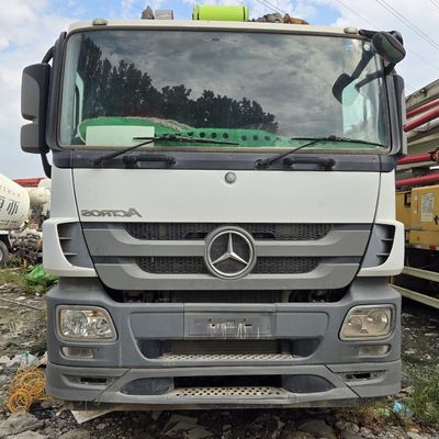 Spezielle Komponenten für Sinotruk-Fahrzeuge Fahrwerk 8×4 Antriebsräder Reifen Servolenkung