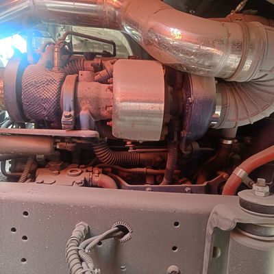 Diesel Sinotruk 6X4 Dump Truck mit ISO-zertifizierten Reifen und hydraulischer Lenkung