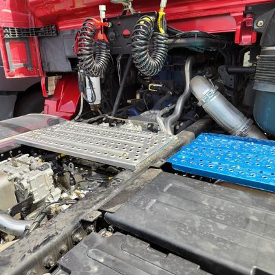 Mittlere Asien Shacman X5000 6X4 550 PS Traktorkopf Lkw Gcc mit und 6.8x2.5x3.8m Größe