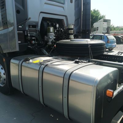 Sinotruk HOWO Max460 Stock Car Bestseller-Lkw für ≤5 Sitzplätze und maßgeschneiderte Funktionen