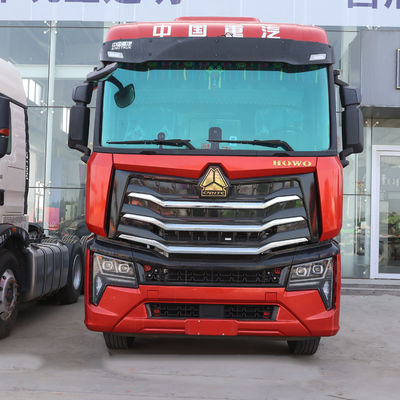 Traktoranhänger Sinotruk mit 400L Kraftstofftank und Fahrersitz