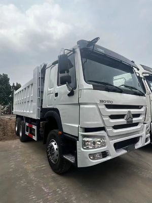 4-6L Motorkapazität Front-Lifting-Stil Hydraulisches Servolenkung Dump Truck für das Dumping