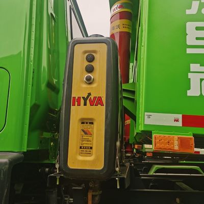 Stadtbaumaterialien Schwerlastlastwagen Hongyan mit Klimaanlage und Kabine