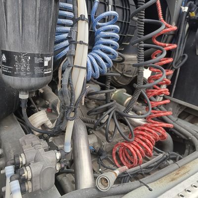 8 × 4 Zz4257n3247e1h 480 PS CNG-Sehranhänger-Schleppwagen mit 1000 L Tank und ≤5 Sitzen