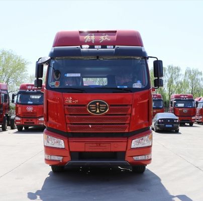 Rohrloser Reifenentwurf FAW Sinotruk Jh6p 420 PS Schwerlast LNG-Traktor ZZ4257N3247E1H