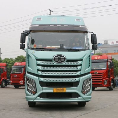 Hochdrehmoment verwendet FAW J6V CNG 375/420HP Traktor Lkw-Kopf mit mehreren Vorwärtsgetrieben