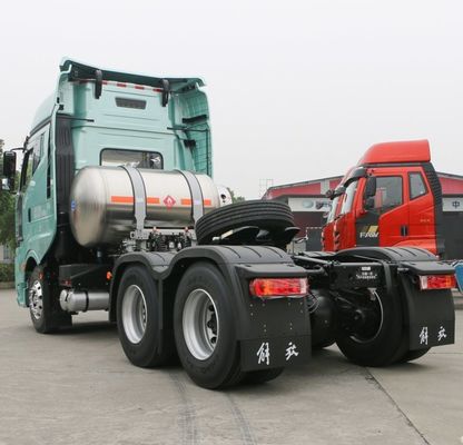 Hochdrehmoment verwendet FAW J6V CNG 375/420HP Traktor Lkw-Kopf mit mehreren Vorwärtsgetrieben