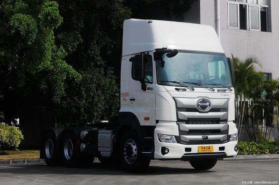 Überlegene Effizienz Hochdrehmoment CNG Traktor Lkw Kopf 375/420PS mit 1000L Tank