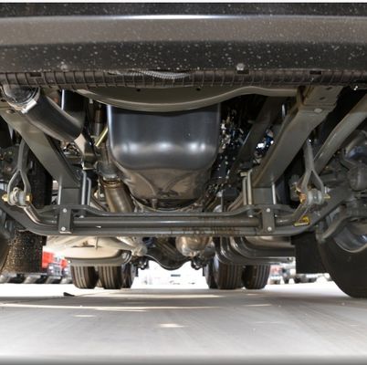 6X4 Gebraucht FAW Jiefang J7 Schwerlastwagen 550 PS Nationaler Fünf Amt Automatiktraktor mit Teilen
