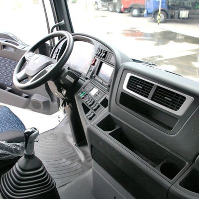 Gebrauchtes Sinotruk HOWO/ Shacman Traktor Transport Frachtwagen 6,5x2,5x4m