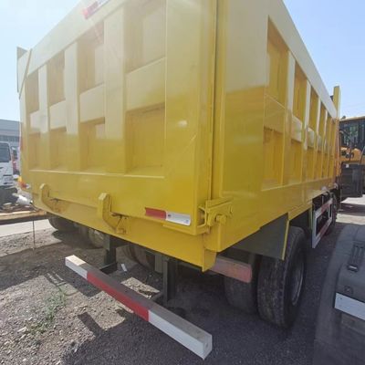 Sinotruk 6x4 Dump Truck HOWO 336 mit schwerem Chassis und 251-350 PS