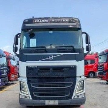 Volvo prime s Gebrauchttraktor auf 460 PS 6X2r National V mit Hydrauliklenkung