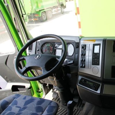 Anpassung für Schwerlastfahrzeuge Sinotruk Chassis Refurbished Scaman F3000 6X4