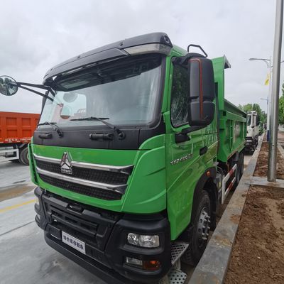 Maschinell betriebener Müllwagen mit Sinotruk-Chassis Shacman und Klimaanlage