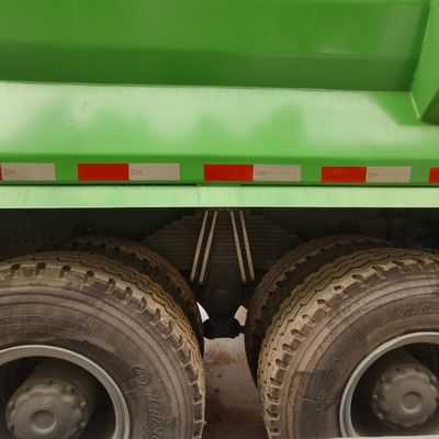 Maschinell betriebener Müllwagen mit Sinotruk-Chassis Shacman und Klimaanlage