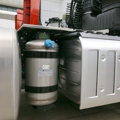 Schwerlast-Traktor-Anhänger-Schleppwagen mit 400 L Kraftstofftank und 351-450 PS