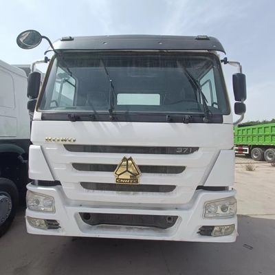Anpassung in Afrika Sinotruk HOWO 371HP 6X4 10 Räder Anhänger Kopf Traktor