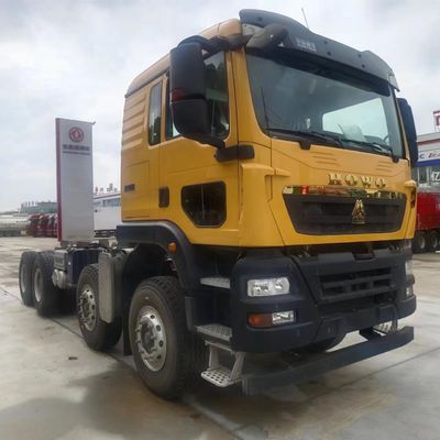 4-6L Triebwerkskapazität Dump Truck HOWO für Bauarbeiten in 11x2.55x3.49m Größe