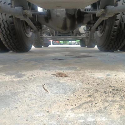 4-6L Triebwerkskapazität Dump Truck HOWO für Bauarbeiten in 11x2.55x3.49m Größe
