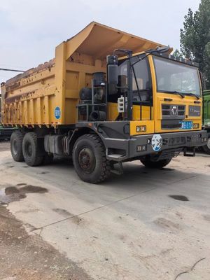 Sinotruck Rhd Rechtsfahrer LHD 6X4 100t Lade- und Abstoßwagen Tipper-Truck für ≤5 Sitzplätze