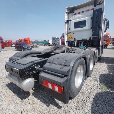 Dongfeng Shacman 7 Tonnen Anhänger mit 400 L Tank und Automatikgetriebe