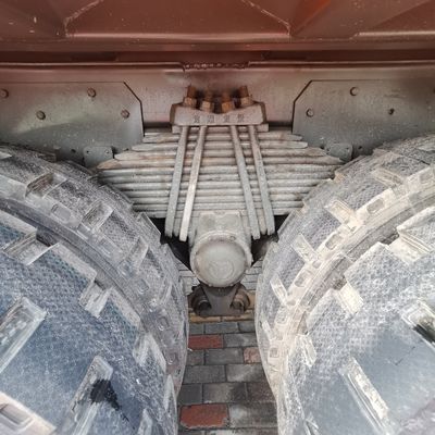 12100.000kg Gebrauchtes Schwerlast-Traktorfahrzeug mit Sinotruk-Chassis und 28V-1500 Kw-Alternator
