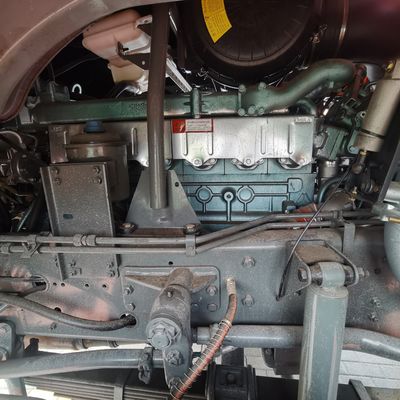 12100.000kg Gebrauchtes Schwerlast-Traktorfahrzeug mit Sinotruk-Chassis und 28V-1500 Kw-Alternator