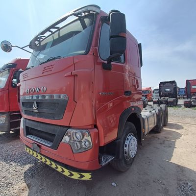 Rot HOWO T7h 440 Lkw-Modell für den Transport schwerer Güter im Zughalteanhänger