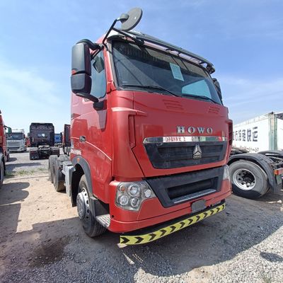 Rot HOWO T7h 440 Lkw-Modell für den Transport schwerer Güter im Zughalteanhänger