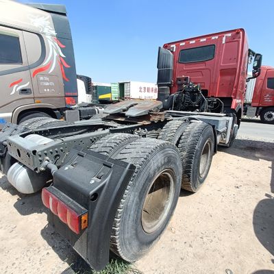 Rot HOWO T7h 440 Lkw-Modell für den Transport schwerer Güter im Zughalteanhänger