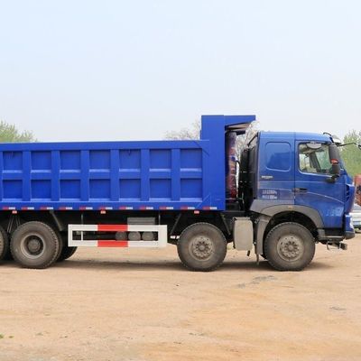 Sinotruk HOWO T7h Traktormotor mit Luftfederungssitz 440 PS und 1000 L Kraftstofftank