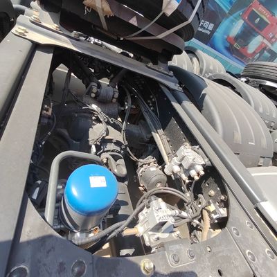 Siontruk HOWO Tx 400 PS 500 PS Träger mit Abzugs- und Abzugsvorrichtung Euro 5 6*4