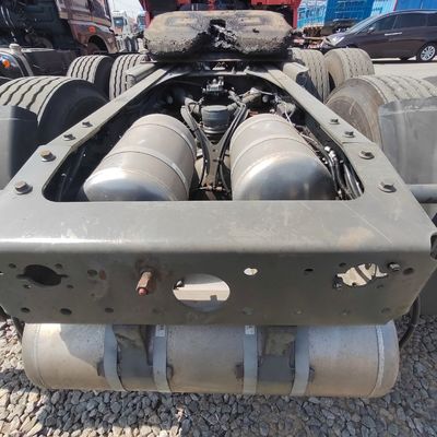 Langlebiger 30 t Ladevermögen HOWO T7 Hydraulisches Lenkrad für Ländermärkte