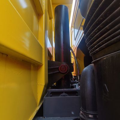 Kohlenstoffstahl-Frachtwagen Sinotruck Tipper Truck 6X4 für schwere Industriebeförderung