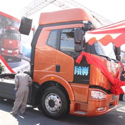 FAW Jh6p Euro 3 6X4 Diesel-Traktor 460 PS Manuelle Getriebe Anpassung für Kilometerleistung 100000 km