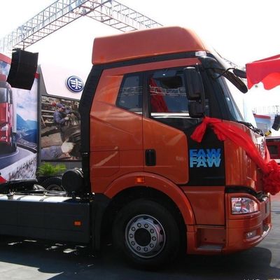 FAW Jh6p Euro 3 6X4 Diesel-Traktor 460 PS Manuelle Getriebe Anpassung für Kilometerleistung 100000 km