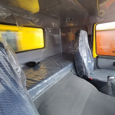 Sinotruck Schwerlastlastwagen 6X4 Industriefahrzeug für 11m*2,55m*3,45m