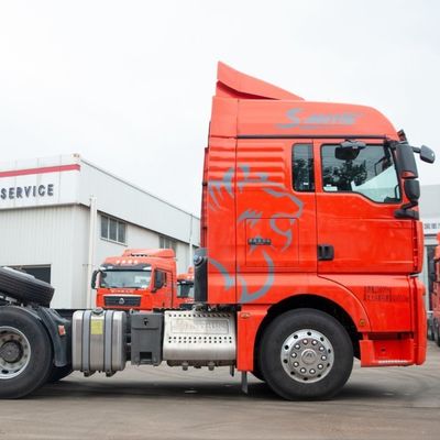ISO-zertifizierter Sitrak 6X4-Traktor mit Kraftstofftank und hydraulischer Servolenkung