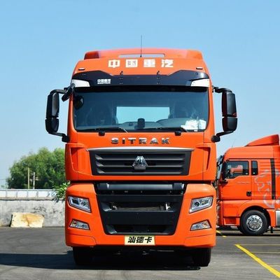 ZZ4257N3247E1H Rohrloser Reifenentwurf Sinotruck Schwerlastzug mit 1000L Kraftstofftank
