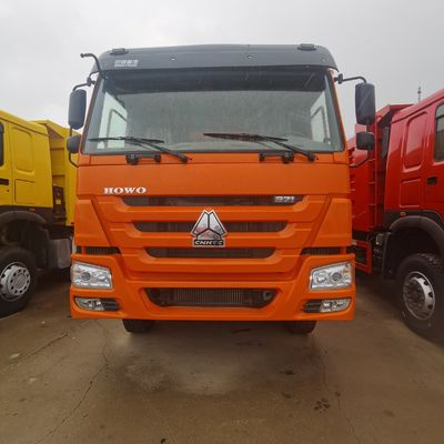 Rohrloser Reifenentwurf 6X4 Sinotruck Schwerlastfahrzeug mit 351-450 PS