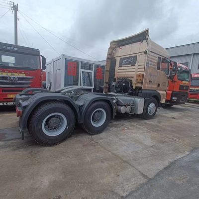 Sitz mit Luftfederung 6×4 Antriebsrad 600L Kipper Trucks für Schwerlasttransport