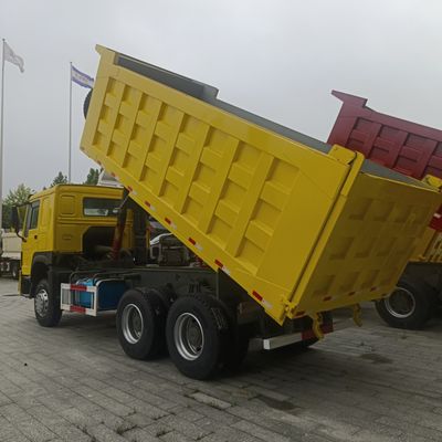 Gebrauchtes 6x4 Dump Truck mit manuellem Getriebe perfekt für den Transport von Gütern