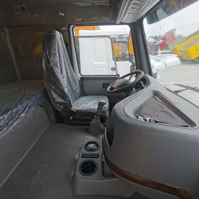 Sinotruk-Fahrzeug mit Mining-Ausrüstung mit US-Währung und Reifen