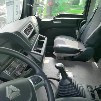 Handgetriebe-Dumper Truck Sinotruk Chassis Hydraulisches Lenken Schwerlastfahrzeug